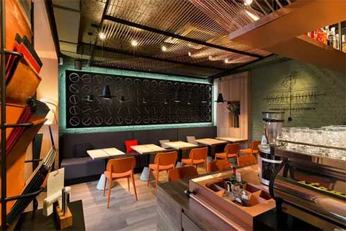 餐厅设计|传统与现代元素的协奏，乌克兰Dog Ate Dove餐厅