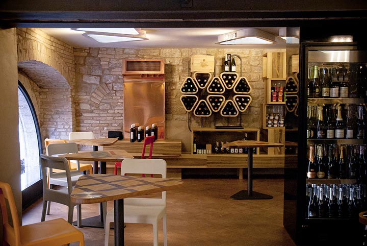 意大利Vivace酒吧餐厅设计